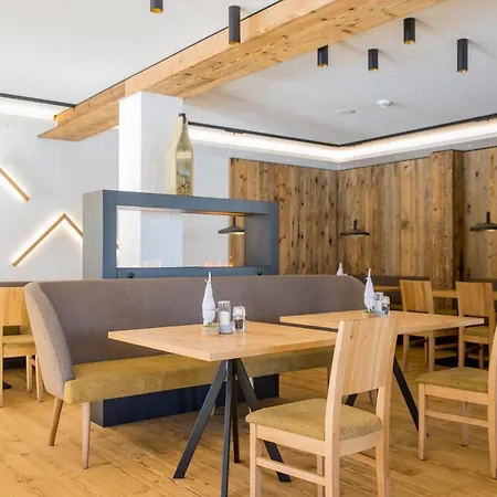 Alpengasthof Pichler Hotel 3*